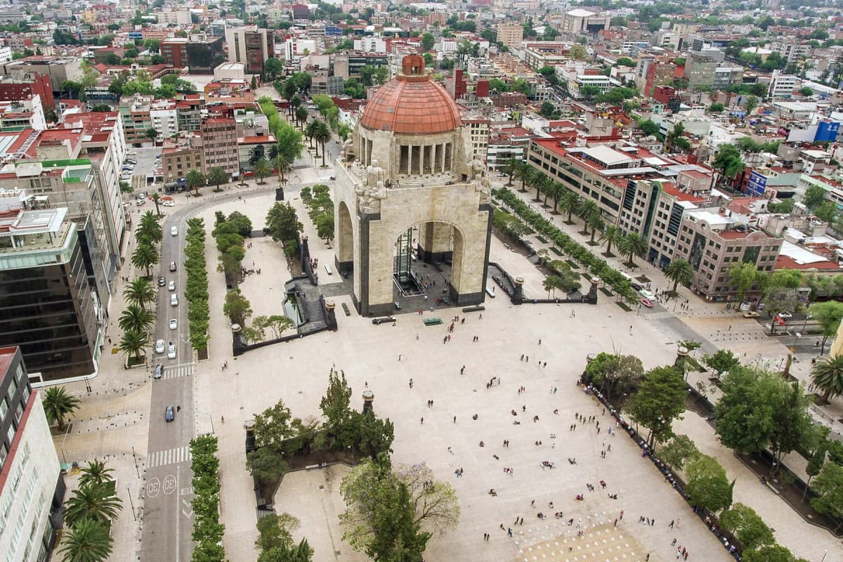 Aerial view of the Monumento a la Revolución and its plaza in Mexico City