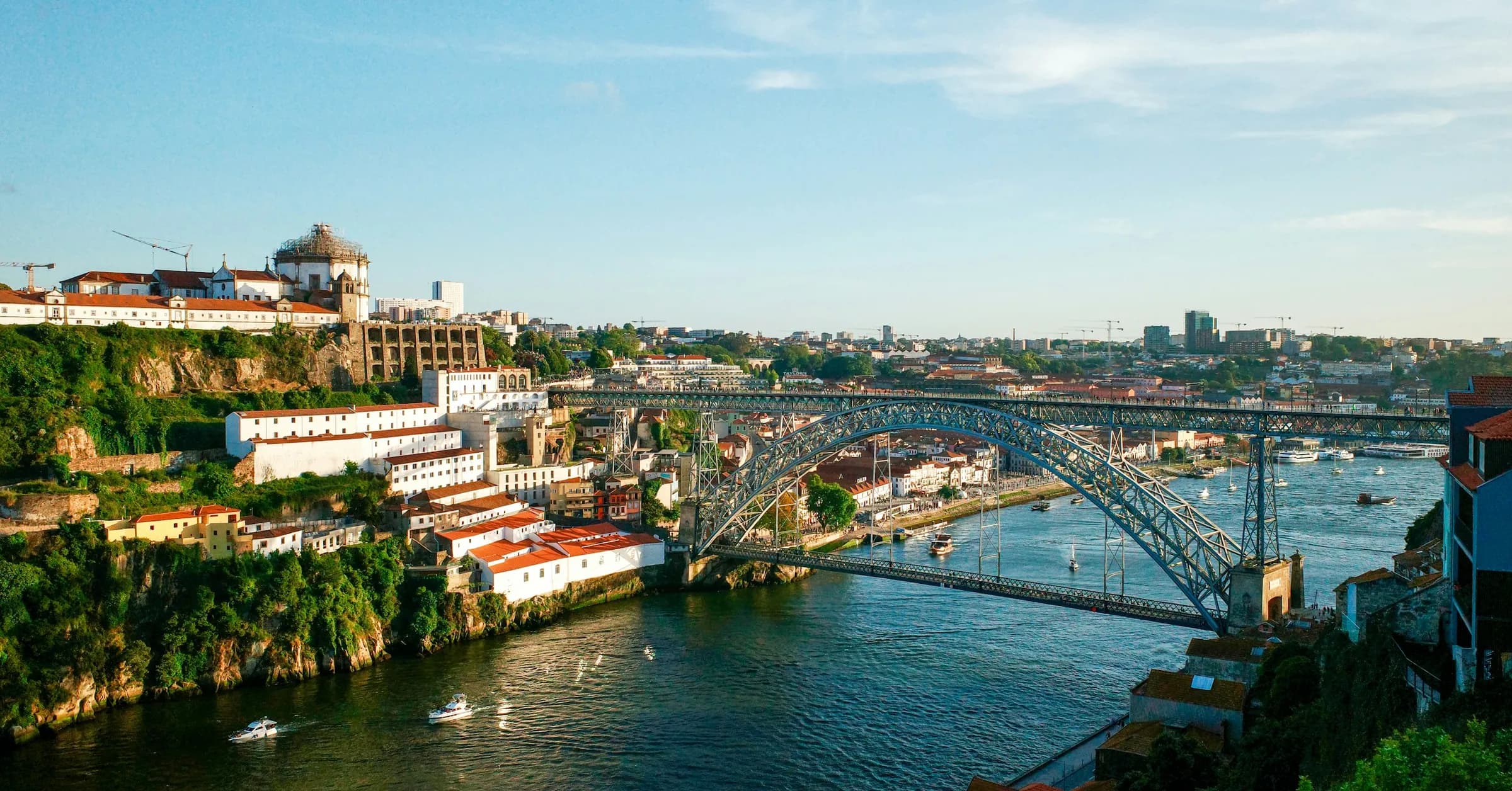 Things to do in Porto: the Dom Luís I bridge spanning the Douro river between Porto and Vila Nova de Gaia
